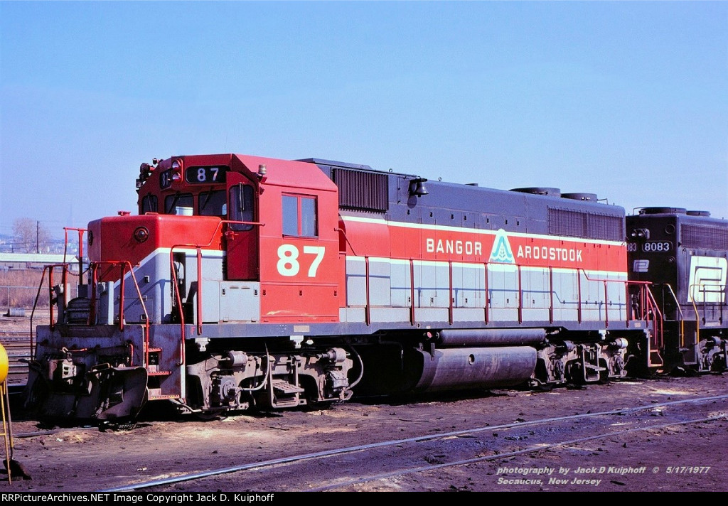 BAR 87 GP38, Croxton engine terminal, Secaucus, New Jersey., February 12, 1977. 